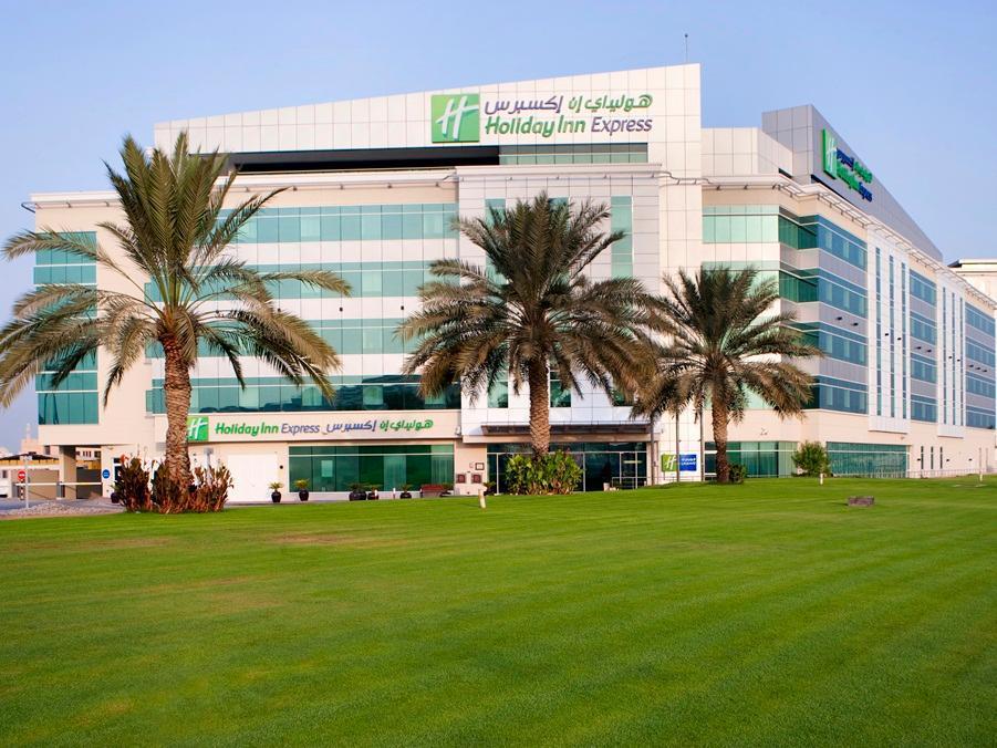 Holiday Inn Express Dubai Airport By Ihg Exterior photo
